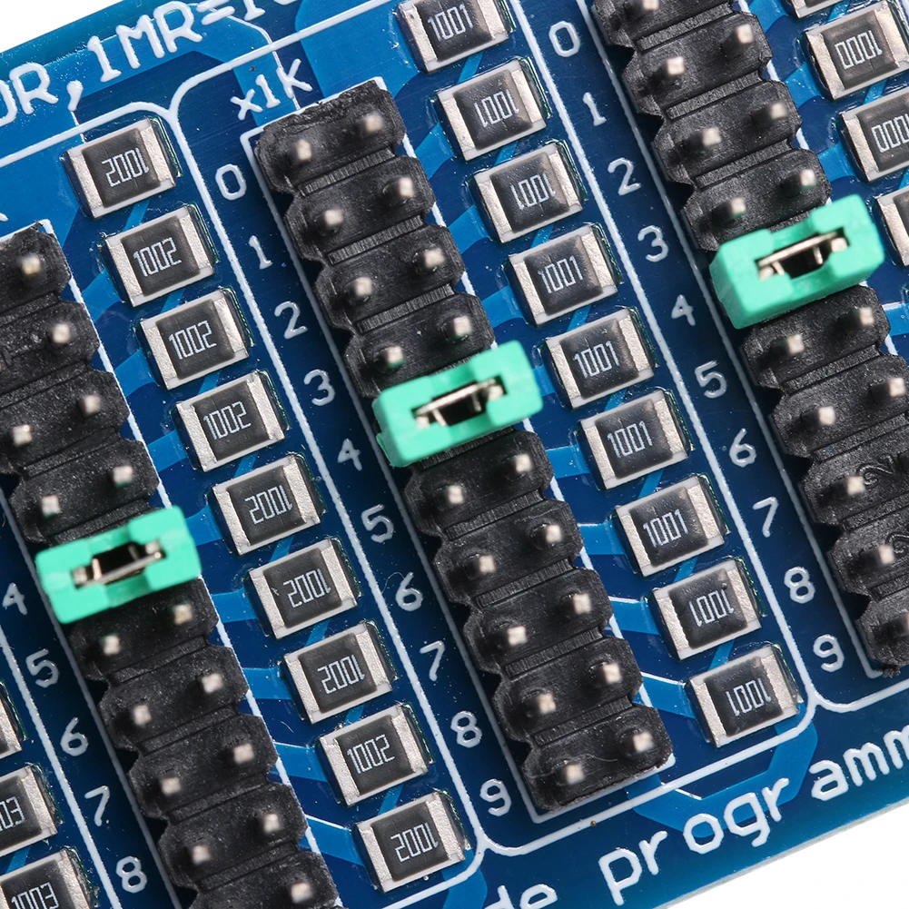 Программируемая плата резистора 7/8 декады 1R-9999999R С точностью шага 0,1 R Модуль сопротивления SMD мощностью 1/2 Вт Изображение 3