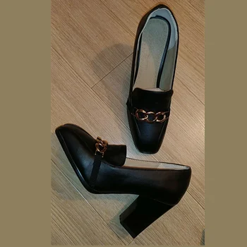 Элегантные женские туфли-лодочки на высоком каблуке, весенние брендовые Черно-белые вечерние офисные туфли на каблуке, роскошные повседневные туфли-лодочки с цепочкой, большой размер 2