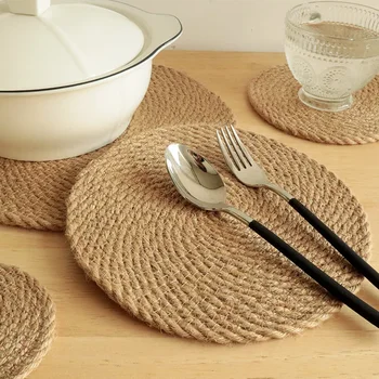 4 предмета круглых ковриков ручной работы для обеденного стола из натурального льна, зарядная пластина в деревенском стиле, теплоизоляционные прокладки 2
