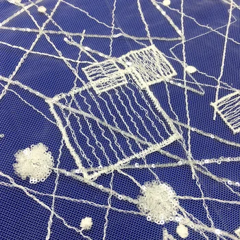 Качественный геометрический дизайн Вышивка Сетка бисер Блестки Белое кружево Ткань для пошива женской одежды Ткани от кутюр Материал 2